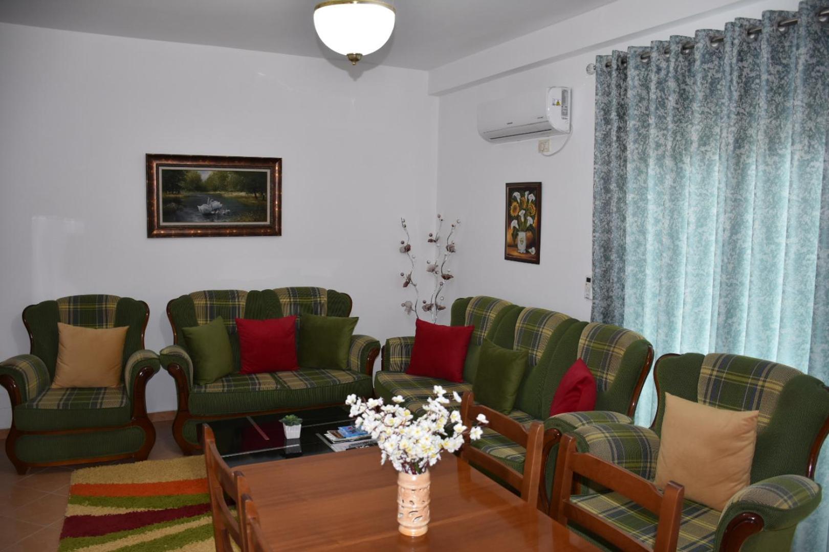 Apartament Leo Përmet